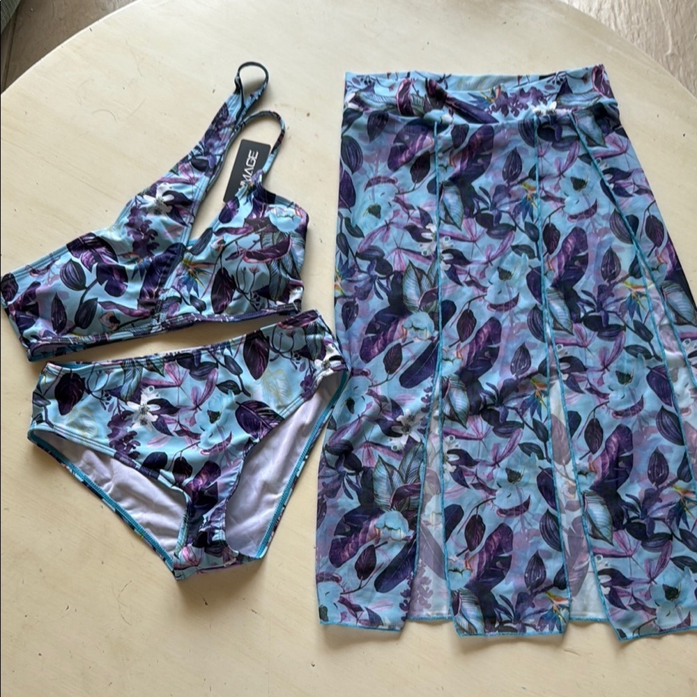 NWT - AI’MAGE 2 PIECE SWIMSUIT WITH A SKIRT COVER (sz small)